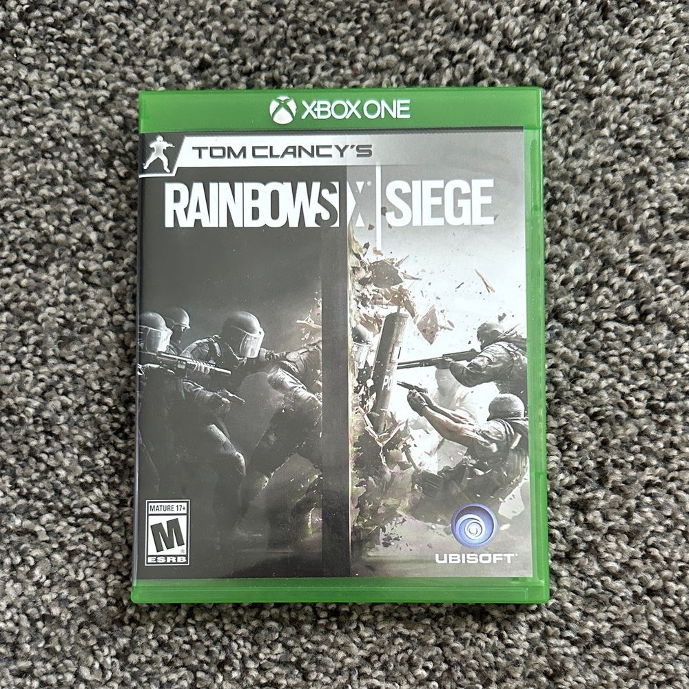 Tom Clancy's Rainbow Six Siege for Xbox One - Green Case